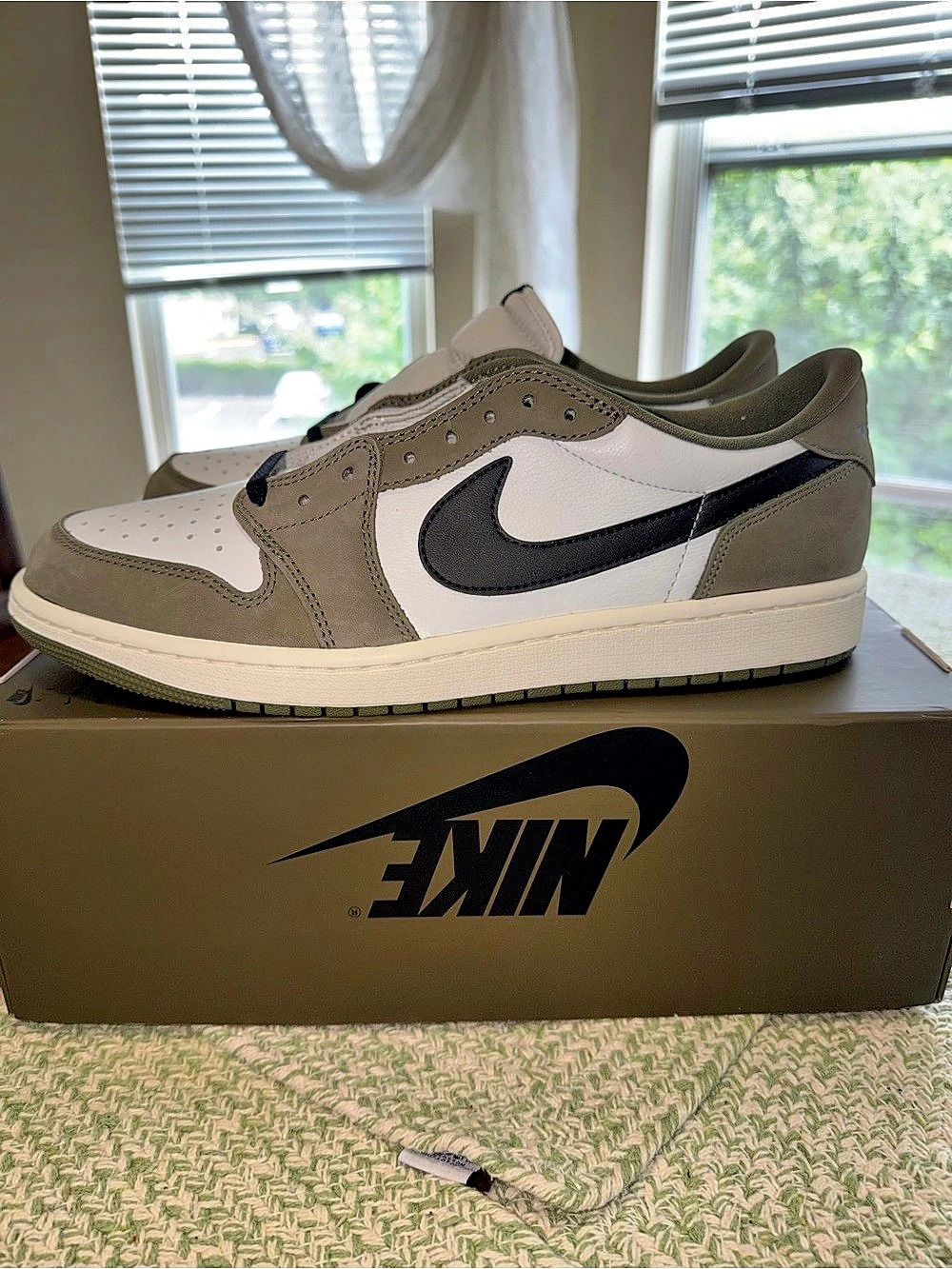Nike men’s Air Jordan 1 Retro Low OG size US 12 New/box without lid!!
